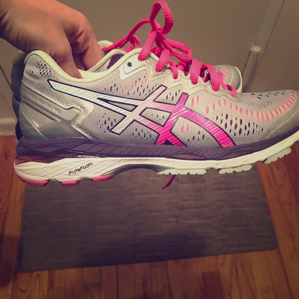 ASICS Gel Kayano 23 practically brand new. < 50 M